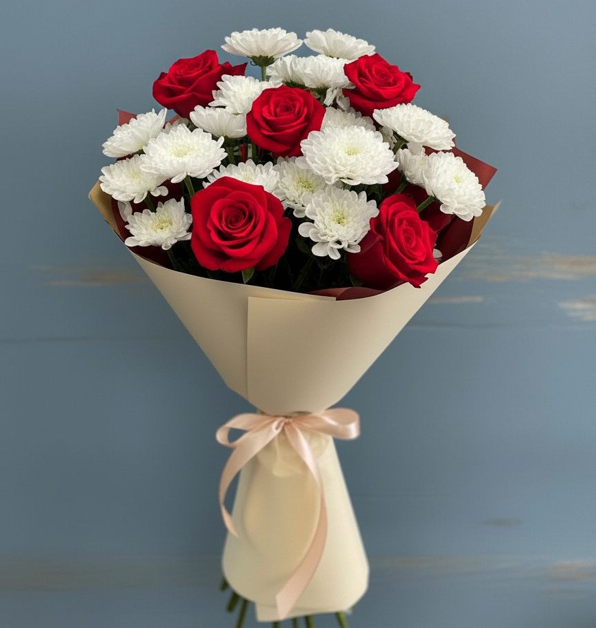 Букет цветов из: Розы и Хризантемы в Реутов