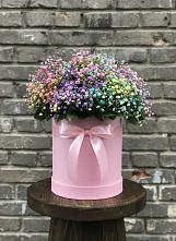 Цветочная композиция из Гипсофила и Розы в шляпной коробке в Реутов