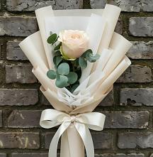 Букет цветов из:  Розы в Реутов