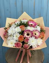 Букет цветов из:  Розы, Герберы и Хризантемы в Реутов