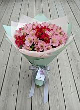 Букет цветов из:  Альстромерии в Реутов