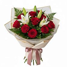 Букет цветов из:  Лилии и Розы #REPLACE_PRED# Реутов