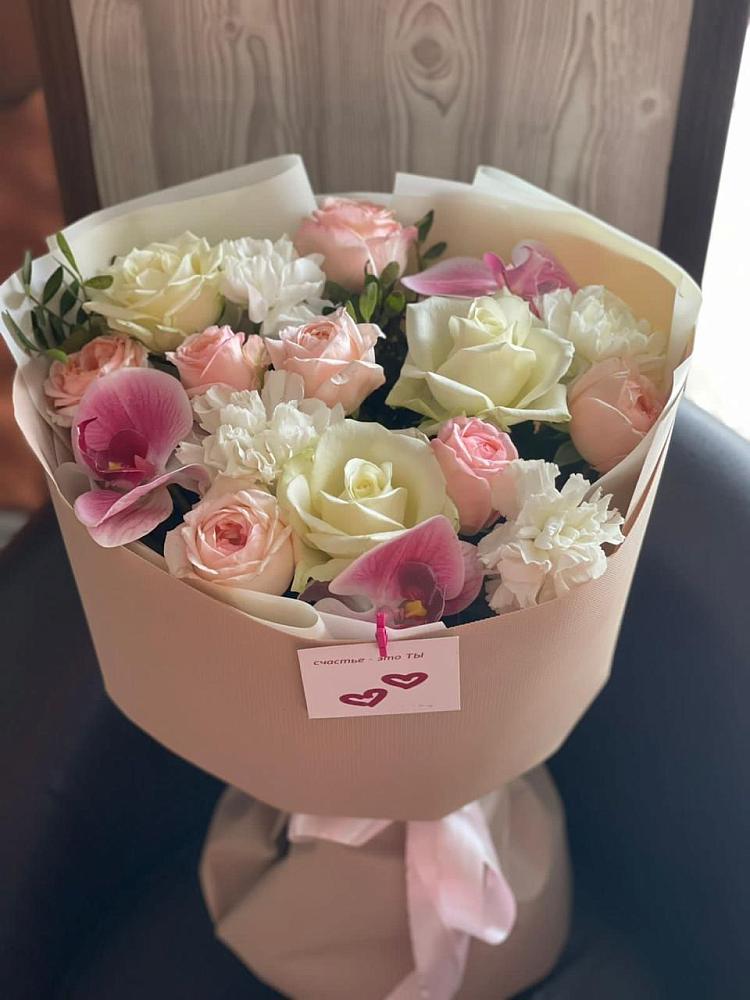 Букет цветов из: Орхидеи, Розы и Гвоздики в Реутов