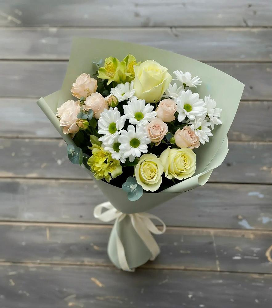 Букет цветов из: Альстромерии, Розы и Хризантемы в Реутов