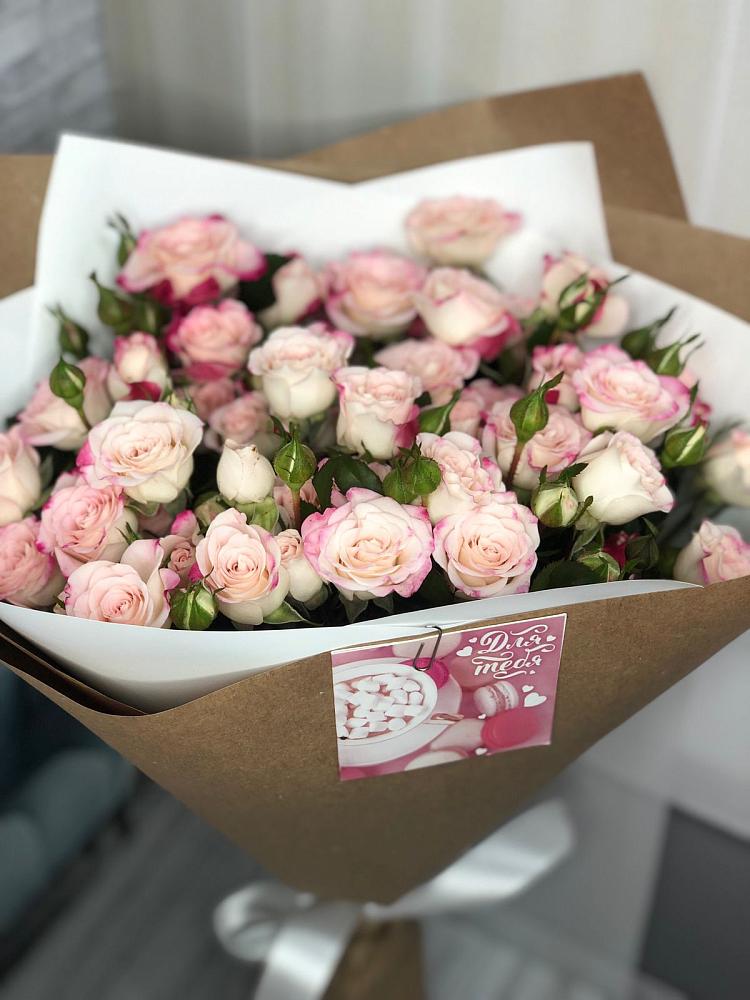 Букет цветов из: Розы в Реутов