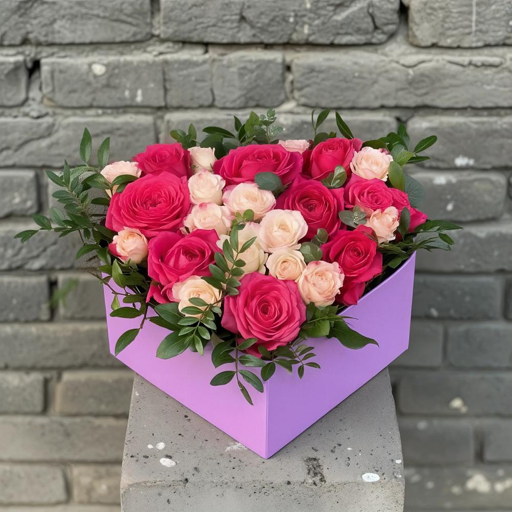 Цветочная композиция из Розы в коробке в Реутов