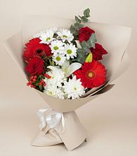 Букет цветов из:  Розы, Хризантемы, Герберы и Лилии в Реутов