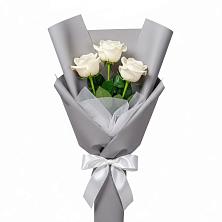 Букет 3 белые розы в Реутов