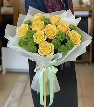 Букет цветов из:  Хризантемы и Розы в Реутов