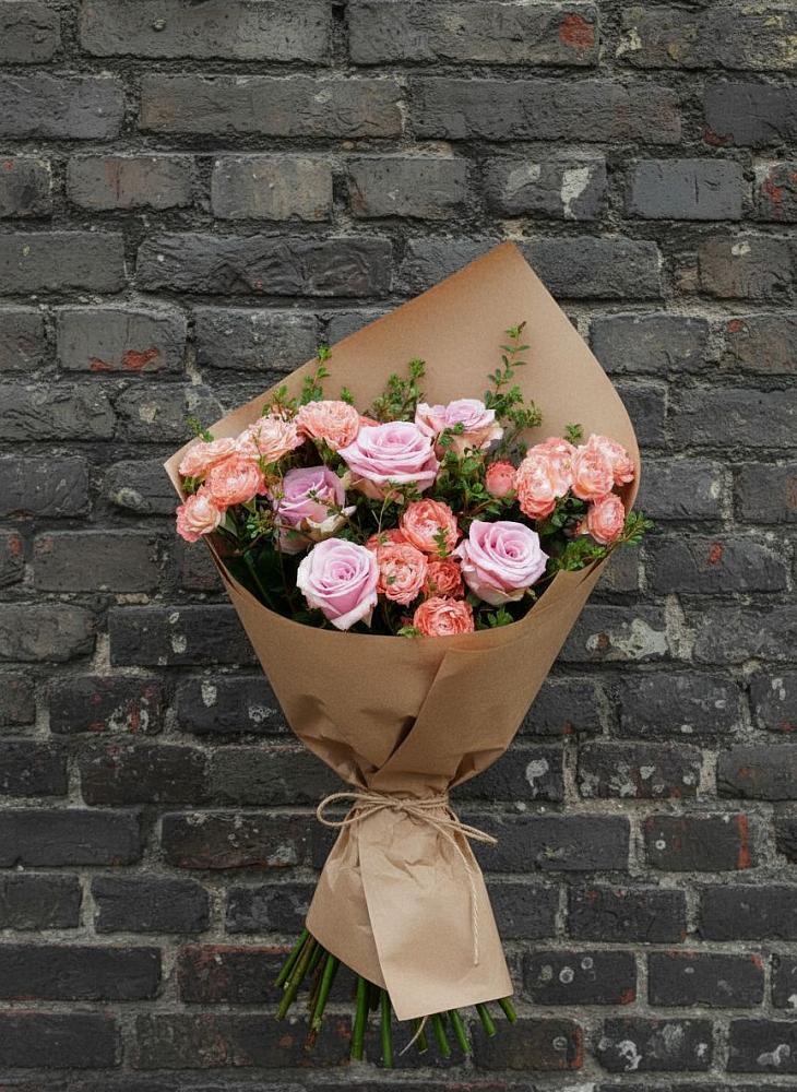 Букет цветов из: Розы в Реутов