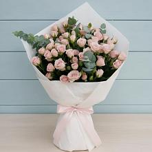 Букет цветов из:  Розы в Реутов