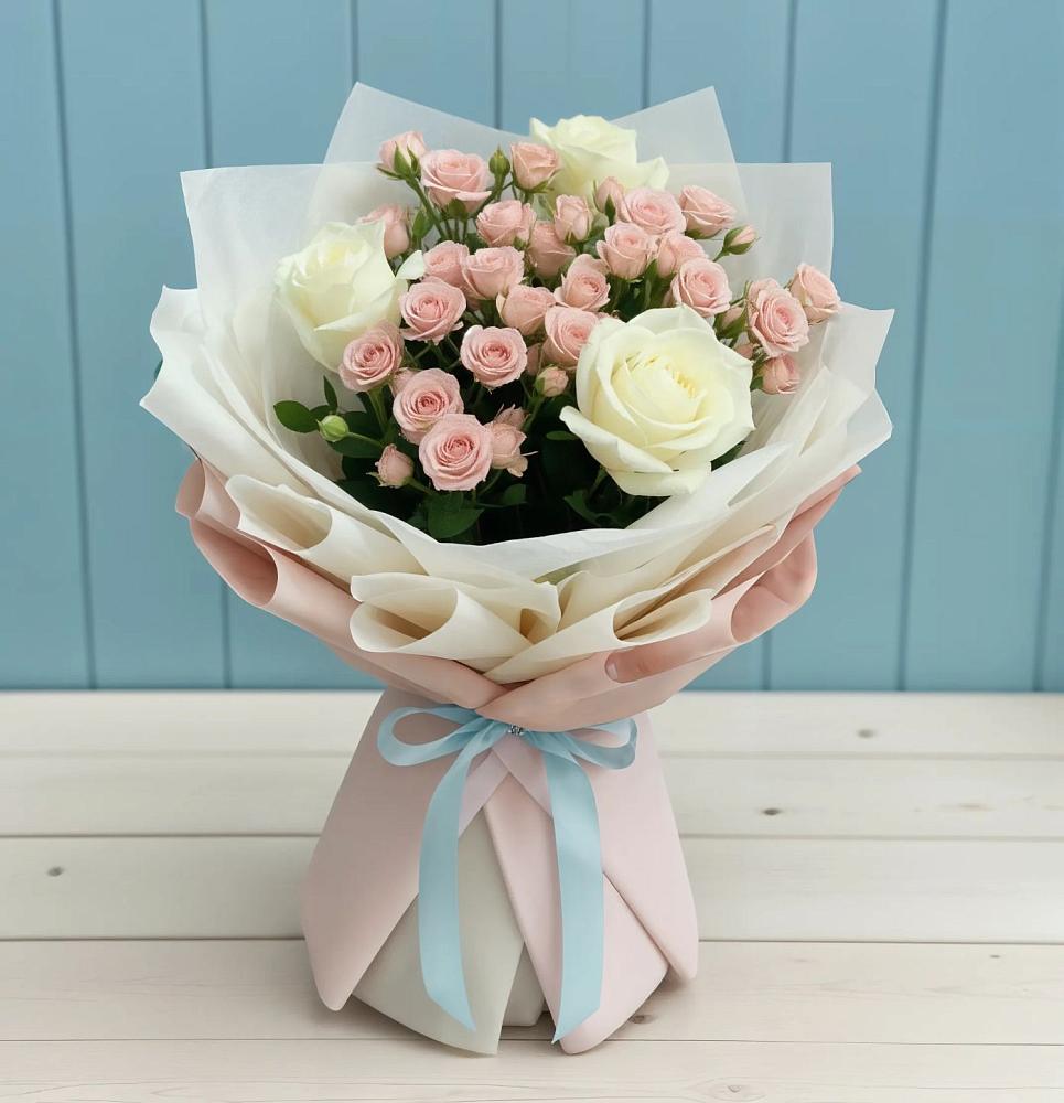 Букет цветов из: Розы в Реутов