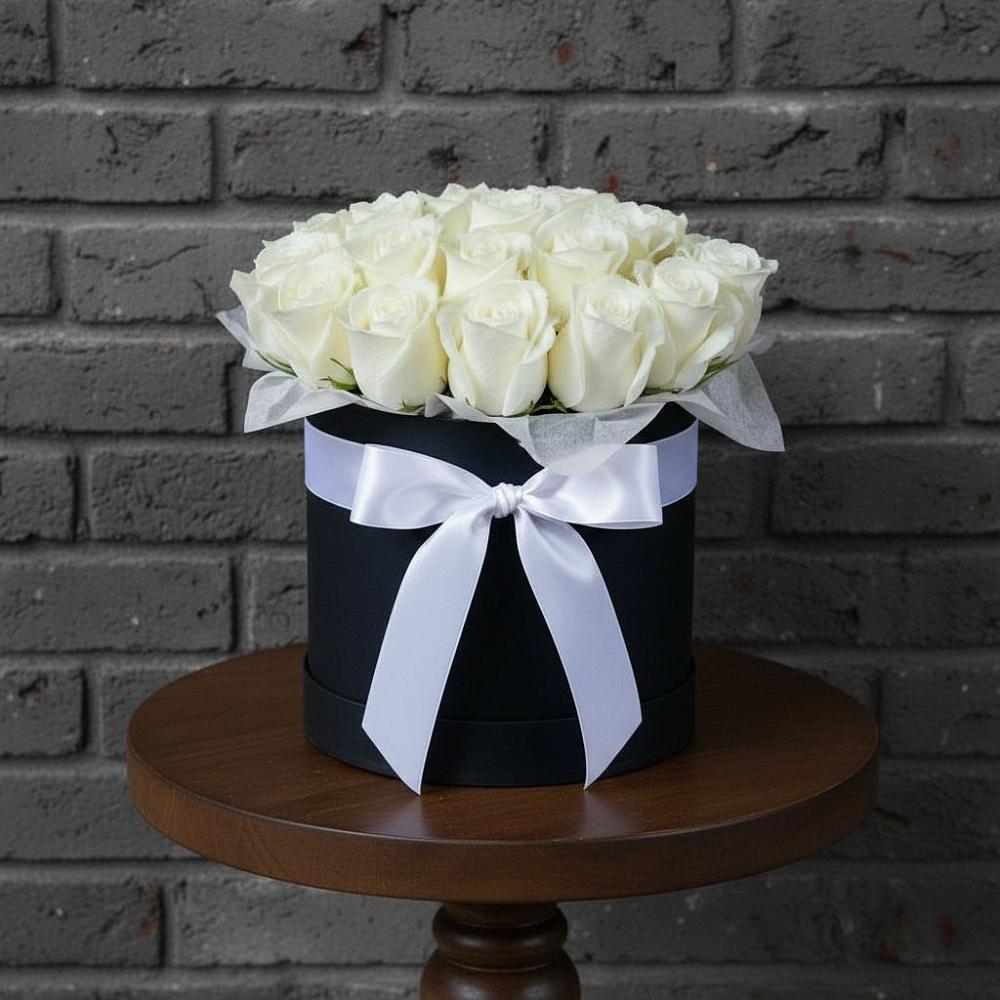 Цветочная композиция из Розы в шляпной коробке в Реутов