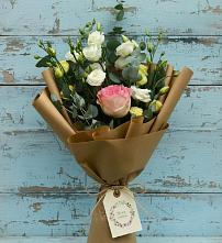 Букет цветов из:  Розы и Лизиантусы #REPLACE_PRED# Реутов